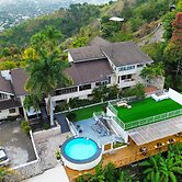 Reggae Legends Estate