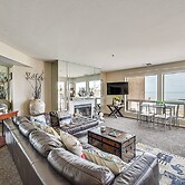 Ocean-view Imperial Beach Condo w/ Community Perks