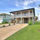 Spacious & Pet Friendly + Game Room Sleeps 10