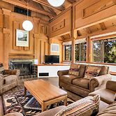 Timber Lodge Yosemite Enveloped in Nature!