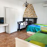 Studio Tropical