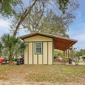 Morriston Getaway w/ Patio - Near Hits Farm!