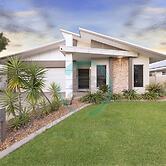 Zenhouse Stylish Lawn Workspace Outdoordining