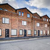 Hybrid Resi - Uxbridge