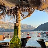 Family House with pool & sea view