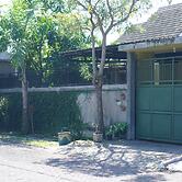 OYO 93784 Kost Bu Eli Syariah