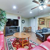 Pool Table & Patio: Cozy Lawrenceville Apt