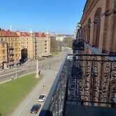 Luxury Apartment in City Hotspot