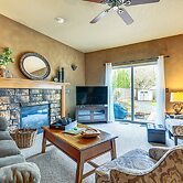 Lovely Dundee Home w/ Private Yard & Fire Pit!