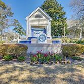 Walk to Beach: North Myrtle Beach Condo w/ Sunroom