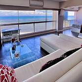 Seafrontapartment-sleeps4-pool-parking-garden