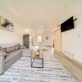 4 Mi to Lake Erie: Condo w/ Golf Course Views!