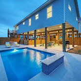 Private Pool, Firepit, Balcony, Patio Boat Parking Mint to Be by Avant