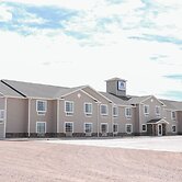 Iron Creek Inn & Suites