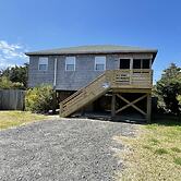 Sunfish Cove 2 Bedroom Cottage by RedAwning