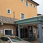 Carlton Gate Hotel Festac