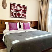 WEST INN Akjola Hotel