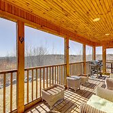 Spacious Harrison Cabin ~ 1 Mi to Long Lake!