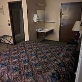 Paradise Falls Motel &  Liquor LLC