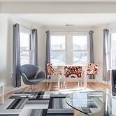 Downton Annie Apartment Three 2BD 1BA Parking