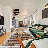 Saint Paul Vacation Rental Near Shopping & Dining!