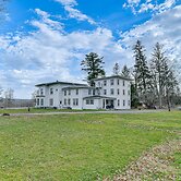 Quiet Owego Getaway Near Main Street & Riverwalk!