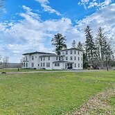 Quiet Owego Getaway Near Main Street & Riverwalk!