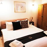 Dionisia Gozitan Villa and Pool