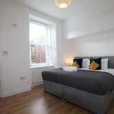Dundee - 1 Bed - Sleeps 5 - Pet Friendly