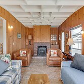 Gloucester Home w/ Large Yard: 1 Mi to Beach!