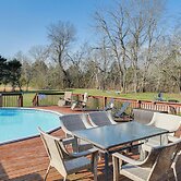 Spacious Lebanon Home w/ Pool: 6 Mi to Downtown!