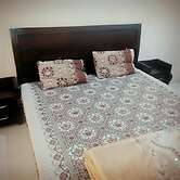 Food Qila Hotel & Guest House