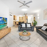 Spacious 3-beds w Direct Access to Pool