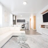 Luxury NY Home 3BR with Easy Parking