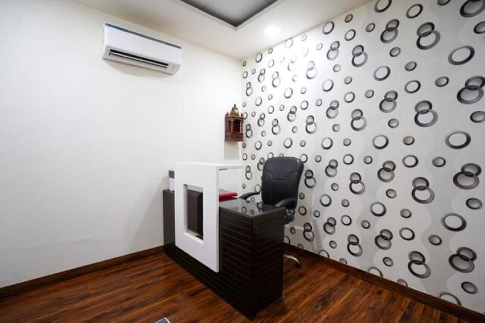 Hotel Mannat International