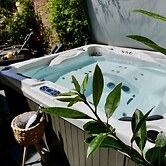 Luxury 3 Bed Manor House Hot Tub Cinema Room Skytv