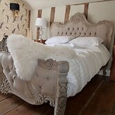 Luxury 8 Bed Manor House Hot Tub Cinema Room Skytv