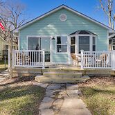 Bayfront Maryland Retreat w/ Deck, Near Beaches!