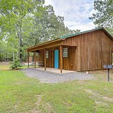1/2 Mi to Greers Ferry Lake: Quiet Cabin w/ Porch