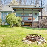 Pet-friendly Byrdstown Cottage w/ Deck & Fire Pit!