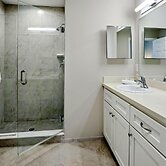 Madeira Bay Resort I 1408