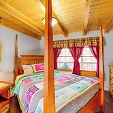 Cozy Family Cabin w/ Hot Tub - 10 Mi to App State!