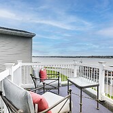 Waterfront Buckeye Lake House: Deck + Views!