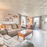 Family-friendly Ontario Home in Central Location!