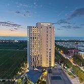 Doubletree By Hilton Yantai Golden Coast Hotel & Suites