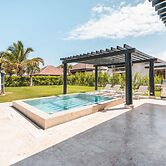 Bungallow w Pool bqq at Green Village BCA