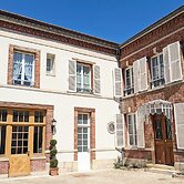 Maison A Deux Mains