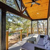 Fire Pit + Grill: Lakeside Gun Barrel City Home!