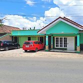 OYO 93814 Amanda Homestay