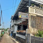 SPOT ON 93815 Chimi Rumah Kost